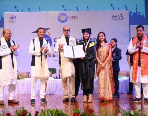 राज्यपाल ने जिंदल विश्वविद्यालय के छठवें दीक्षांत समारोह में विद्यार्थियों को दी उपाधियां