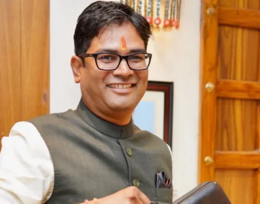 आमापाली में वित्त मंत्री ओपी चौधरी ने लगाई जन चौपाल, सुनी ग्रामीणों की समस्याएं